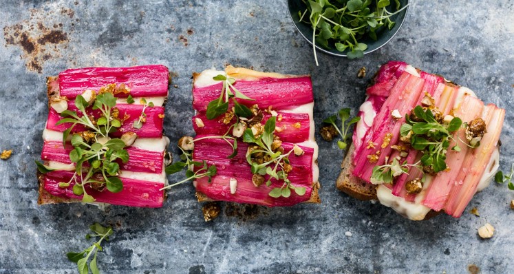 Crostinis à la rhubarbe